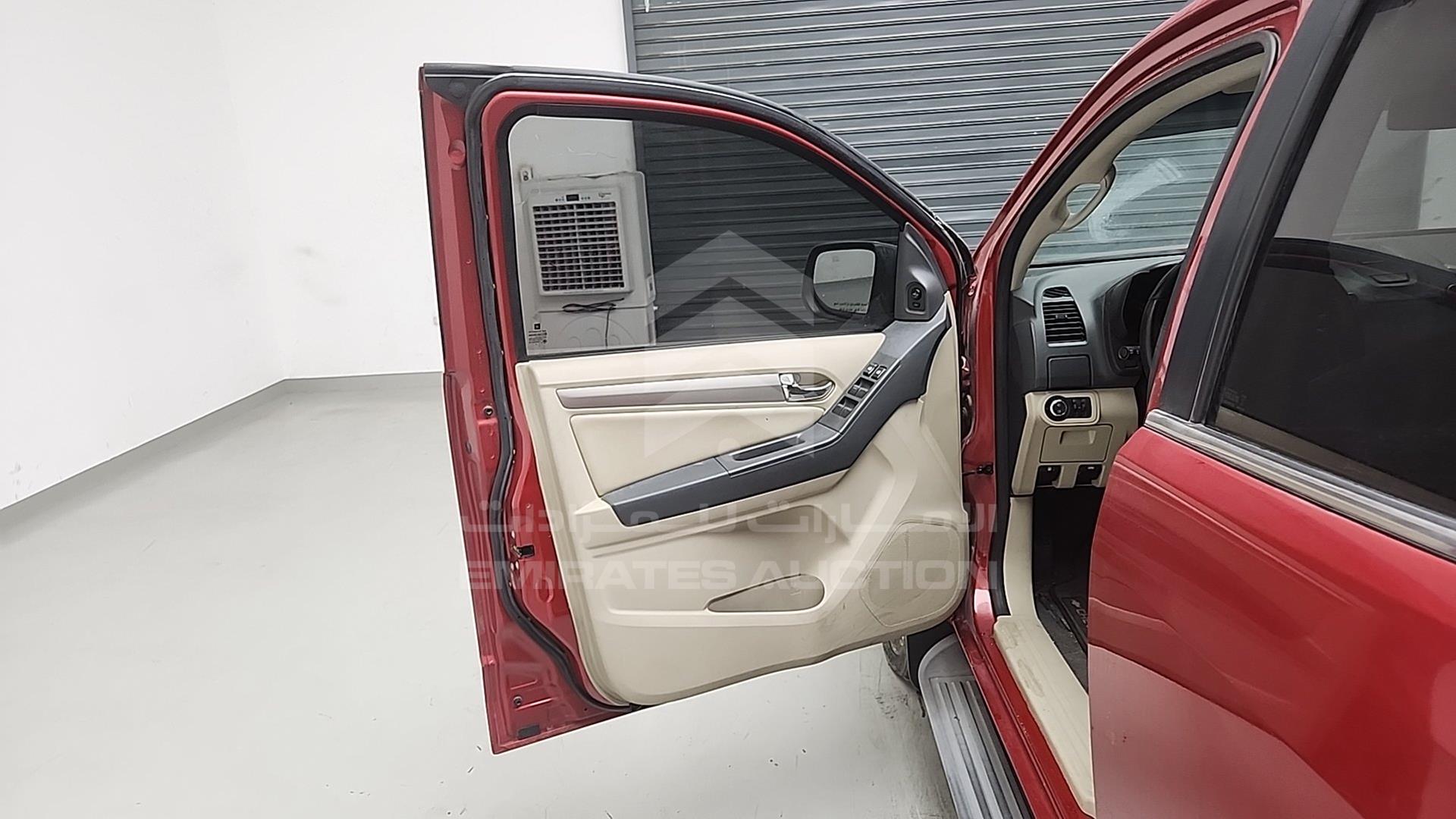 2013 CHEVROLET TRAILBLAZER VIN: MMM156MD2DH668610