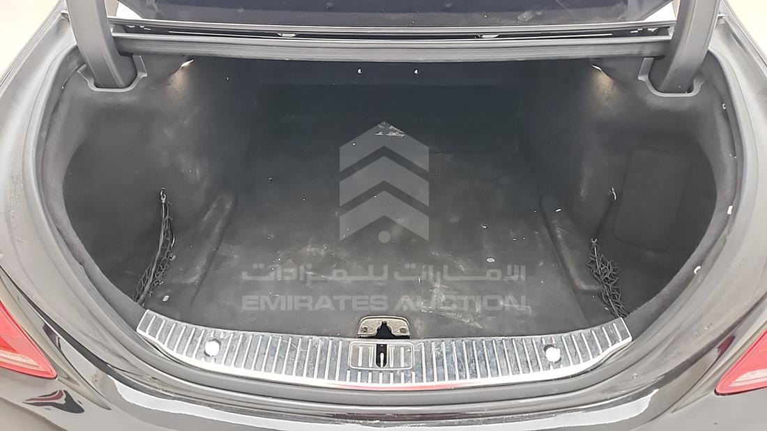 مرسيدس اس 550 2014 — زاوية صندوق السيارة — صورة 25