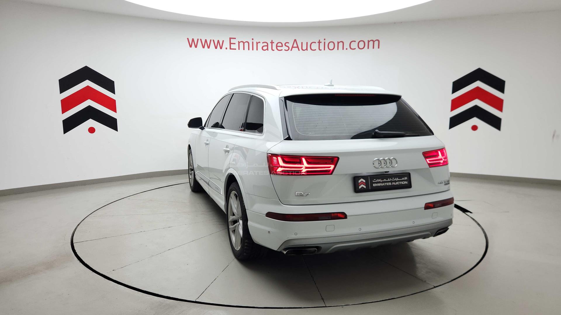 2016 AUDI Q7 VIN: WA1AGDF7XGD001570