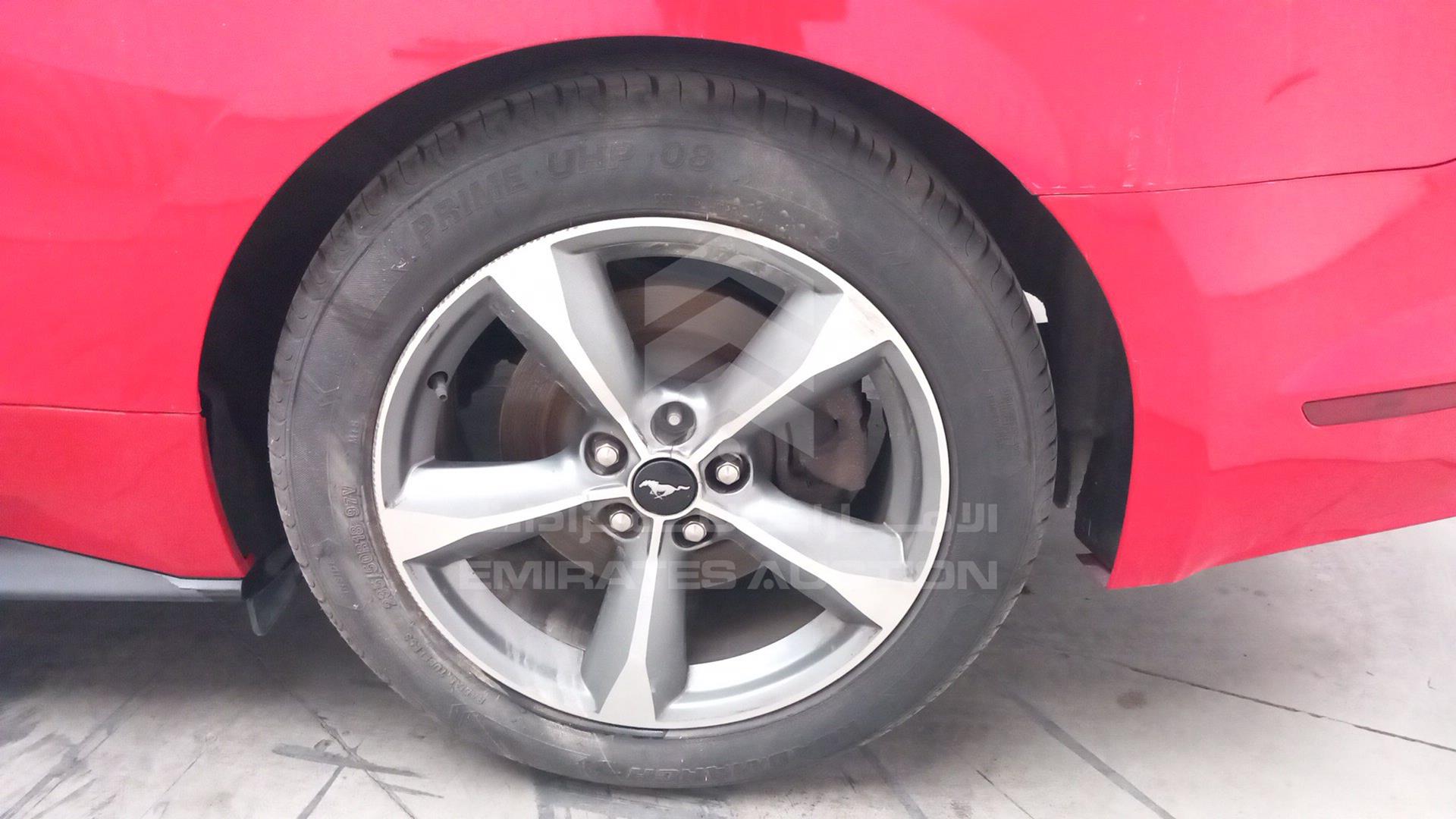 2015 FORD MUSTANG VIN: 1FA6P8AM1F5324243
