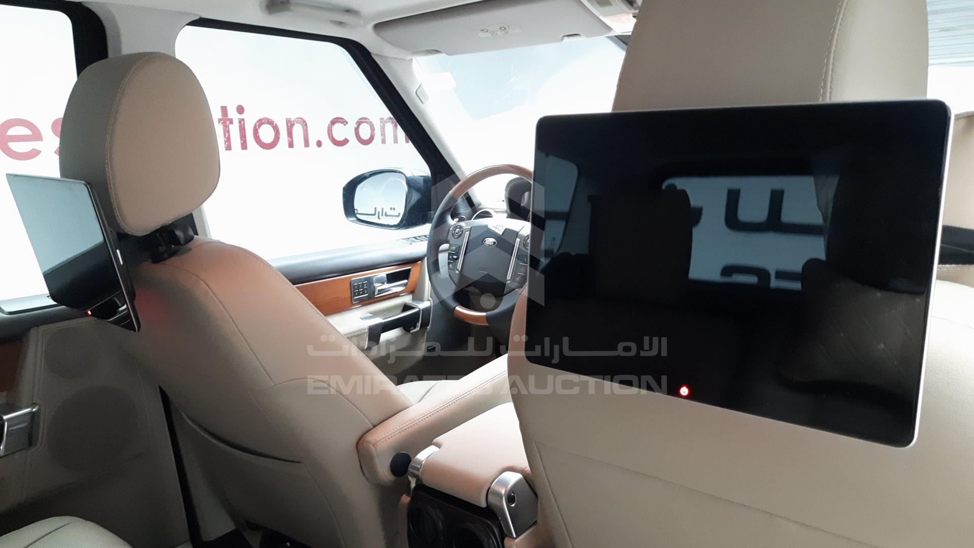 2015 LAND ROVER LR4 VIN: SALLAAAV6FA775622