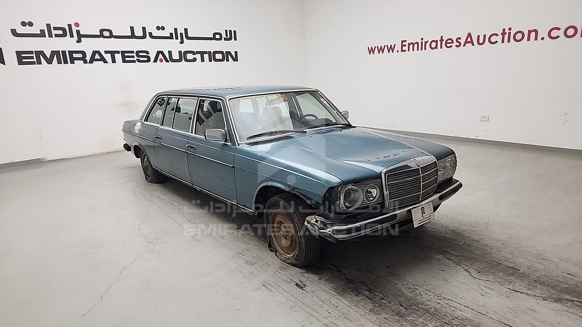 1981 MERCEDES 250 VIN: WDB12302810105896