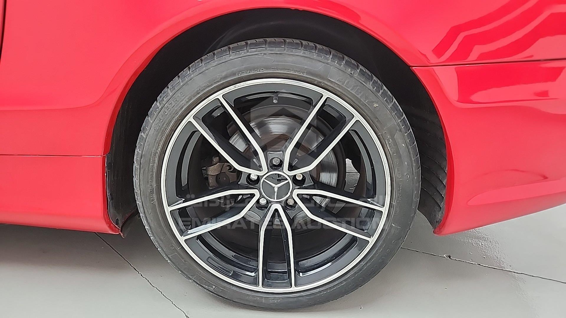 2004 MERCEDES SL 500 VIN: WDBSK75F74F066894