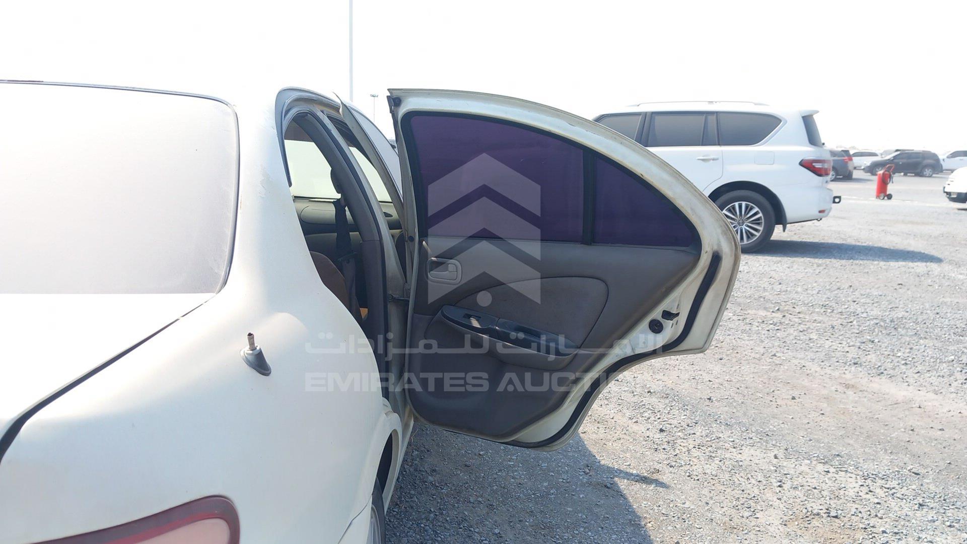 2001 NISSAN SUNNY VIN: JN1BN61D81W000604