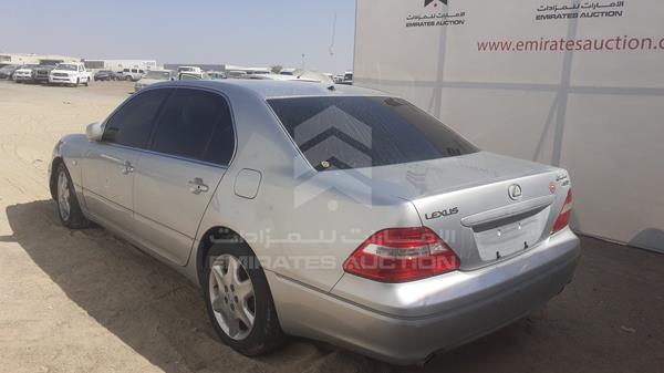 Lexus LS 430 2004 JTHBN36F940137823 Image 32