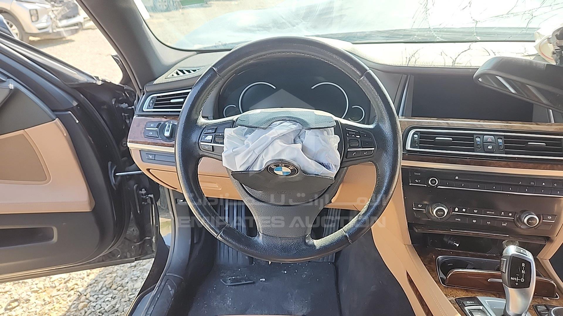 2015 BMW 730 VIN: WBAYE2102FD836762