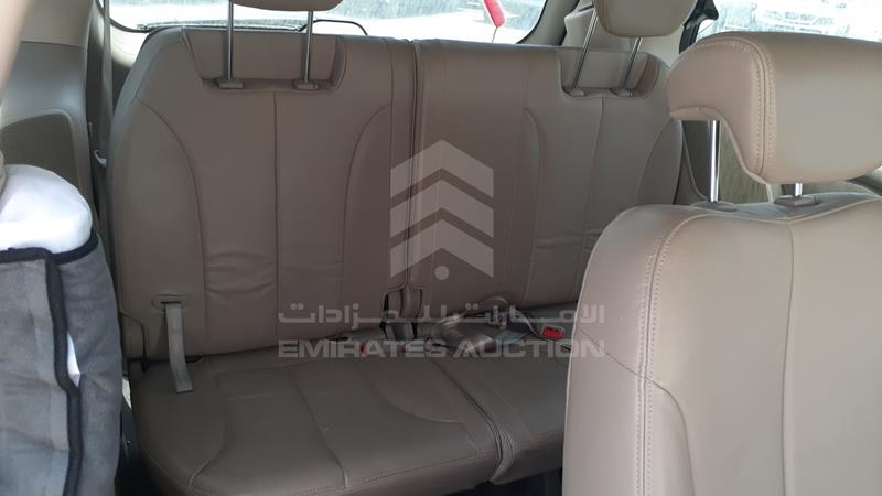 KNAMH817XF6582700 Auction: EmiratesAuction Lot: 405841 KNAMH817XF6582700 Kia Carnival 2015 GREY Photo 22