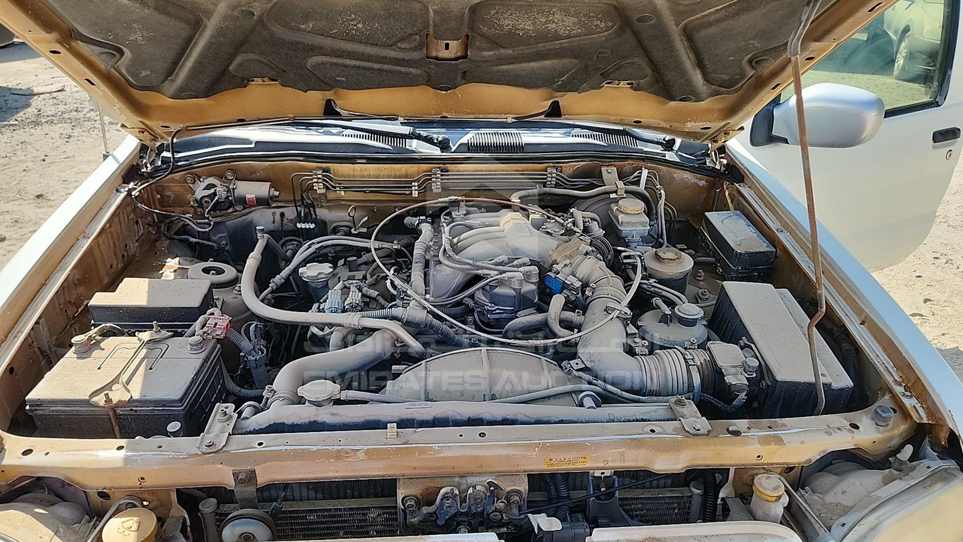 2002 NISSAN PATHFINDER VIN: JN8AR05Y22W523968
