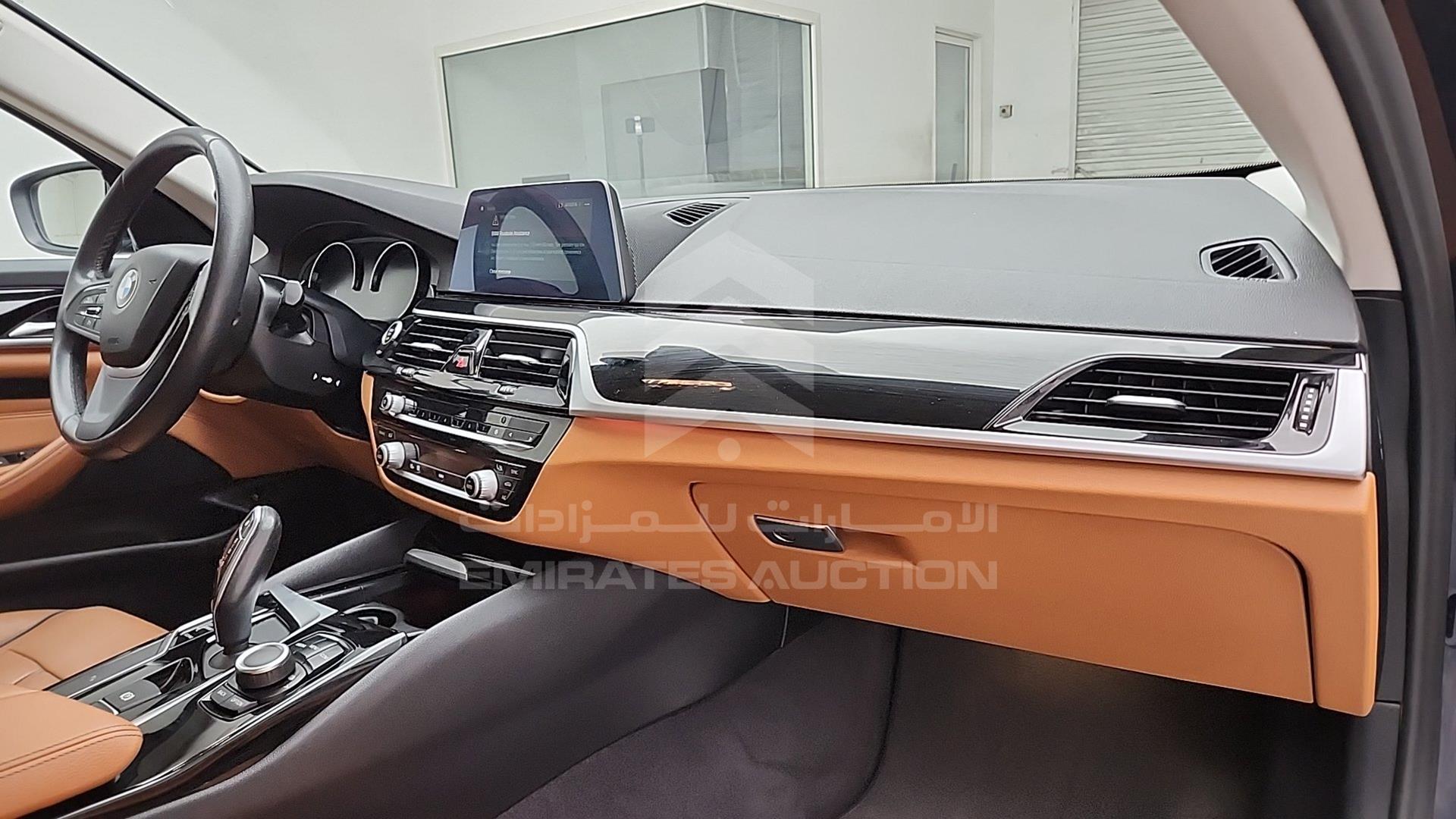 2020 BMW 520 VIN: WBAJT1A07LCE33656
