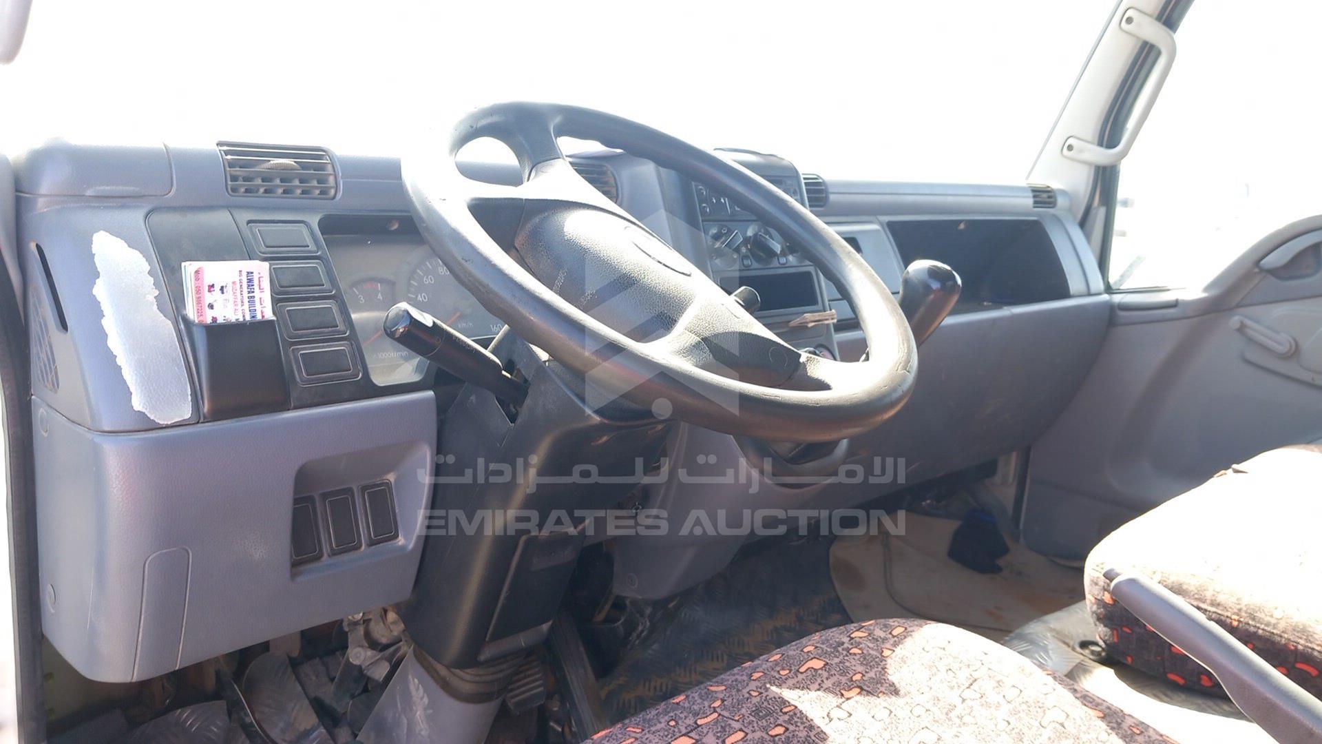 2015 MITSUBISHI CANTER VIN: JL7B6E1PXFK022037