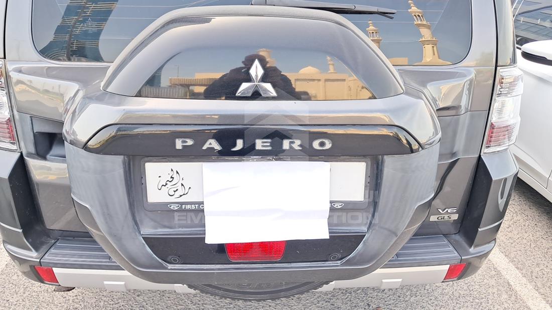 2017 Mitsubishi Pajero — Spare Tyre — Photo 21