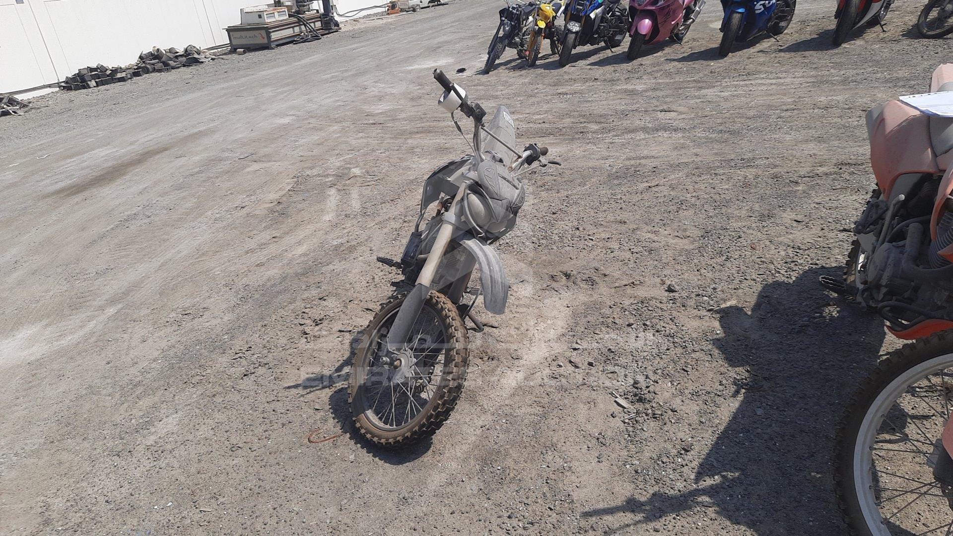 0 MOTORBIKE OFF ROAD VIN: LSD71320200500038