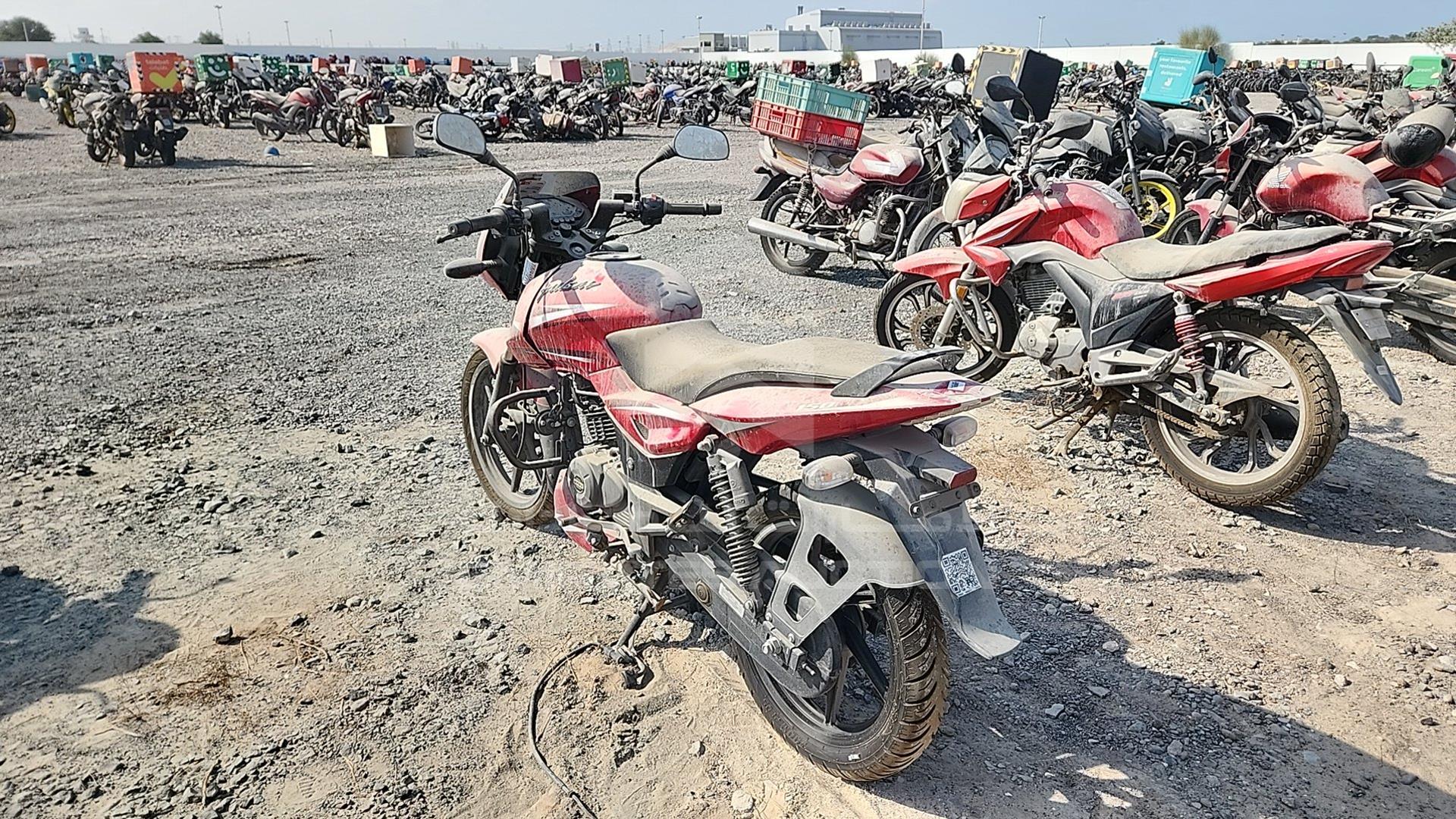 0 BAJAJ PULSAR VIN: MD2A11CX1LCE56654