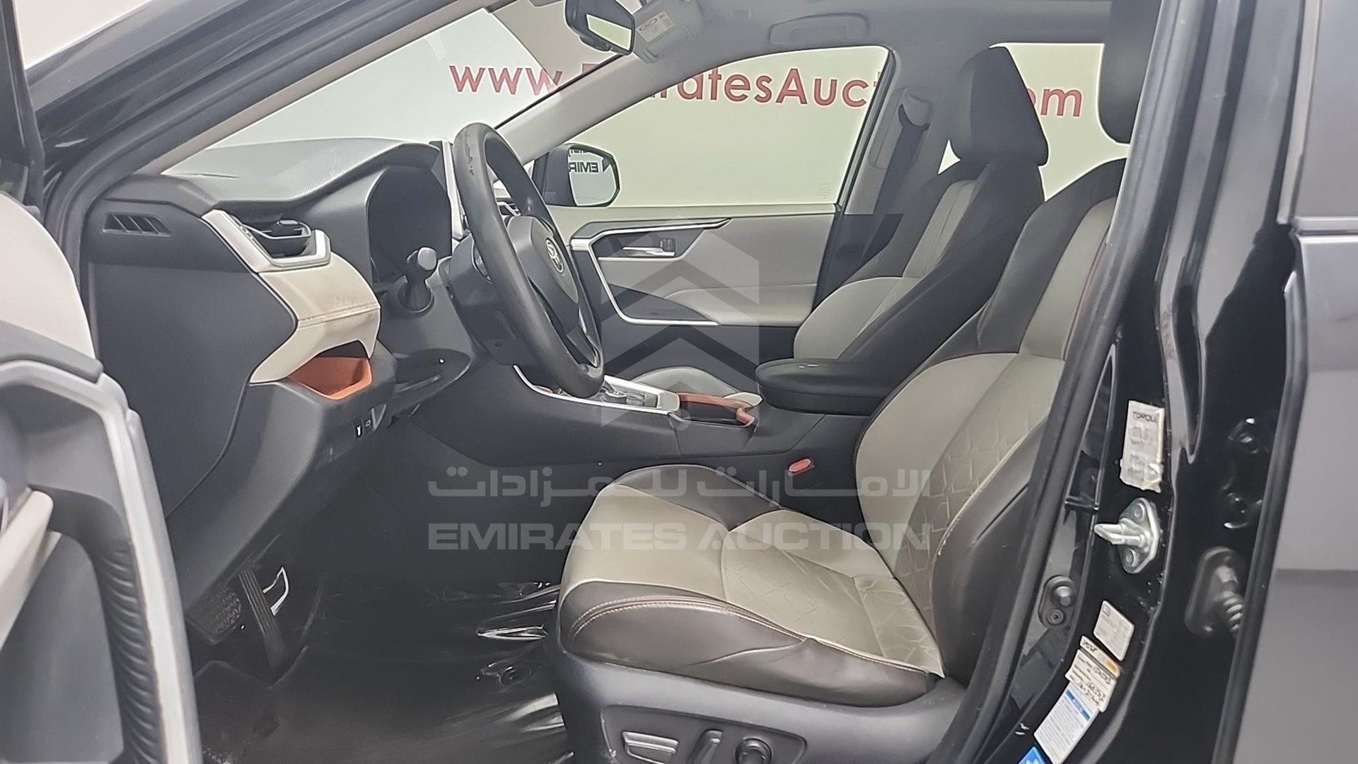 2021 TOYOTA RAV-4 VIN: JTMJ13FV1MD080154