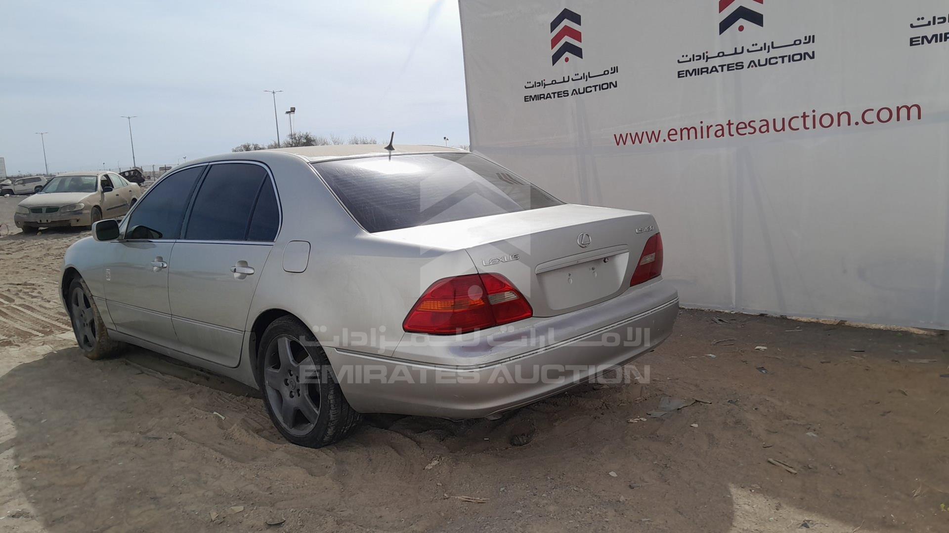 2002 LEXUS LS 430 VIN: JTHBN30F320069945