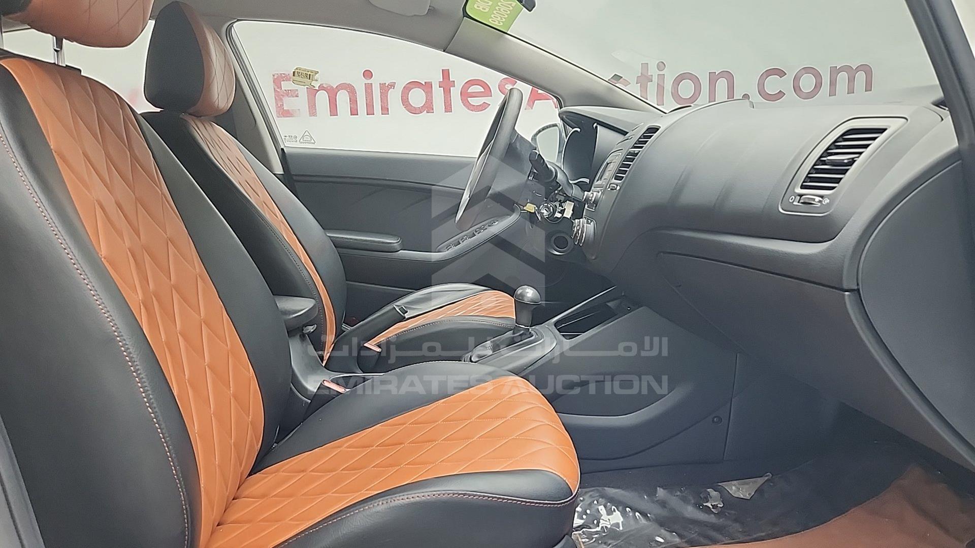 2016 KIA CERATO VIN: KNAFK4112G5483178