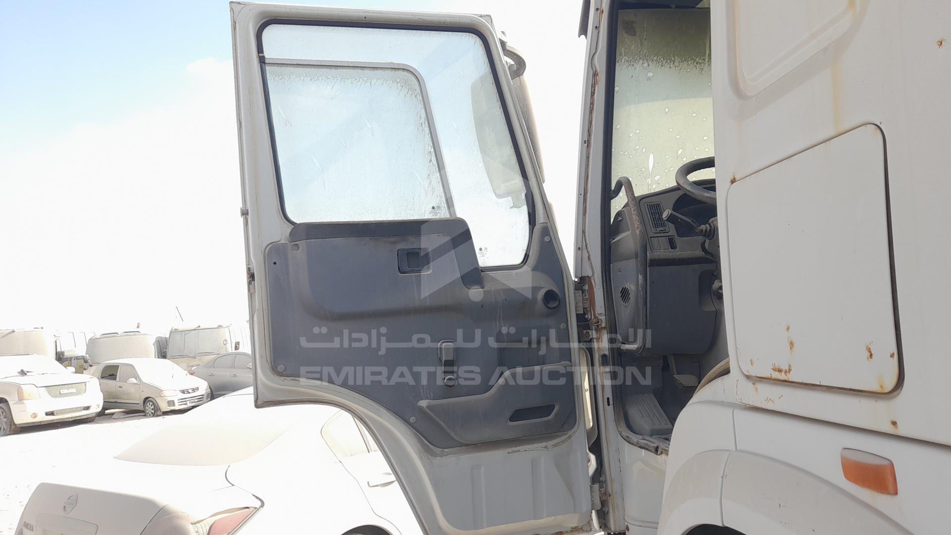 2014 SINO TRUCK HOWO 7 VIN: LZZ5BLSF2DN835383