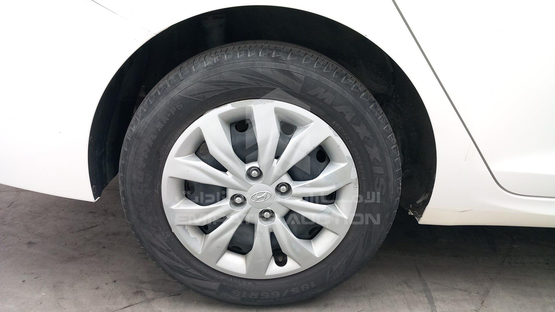 2019 HYUNDAI ACCENT VIN: MALC741C5KM095379