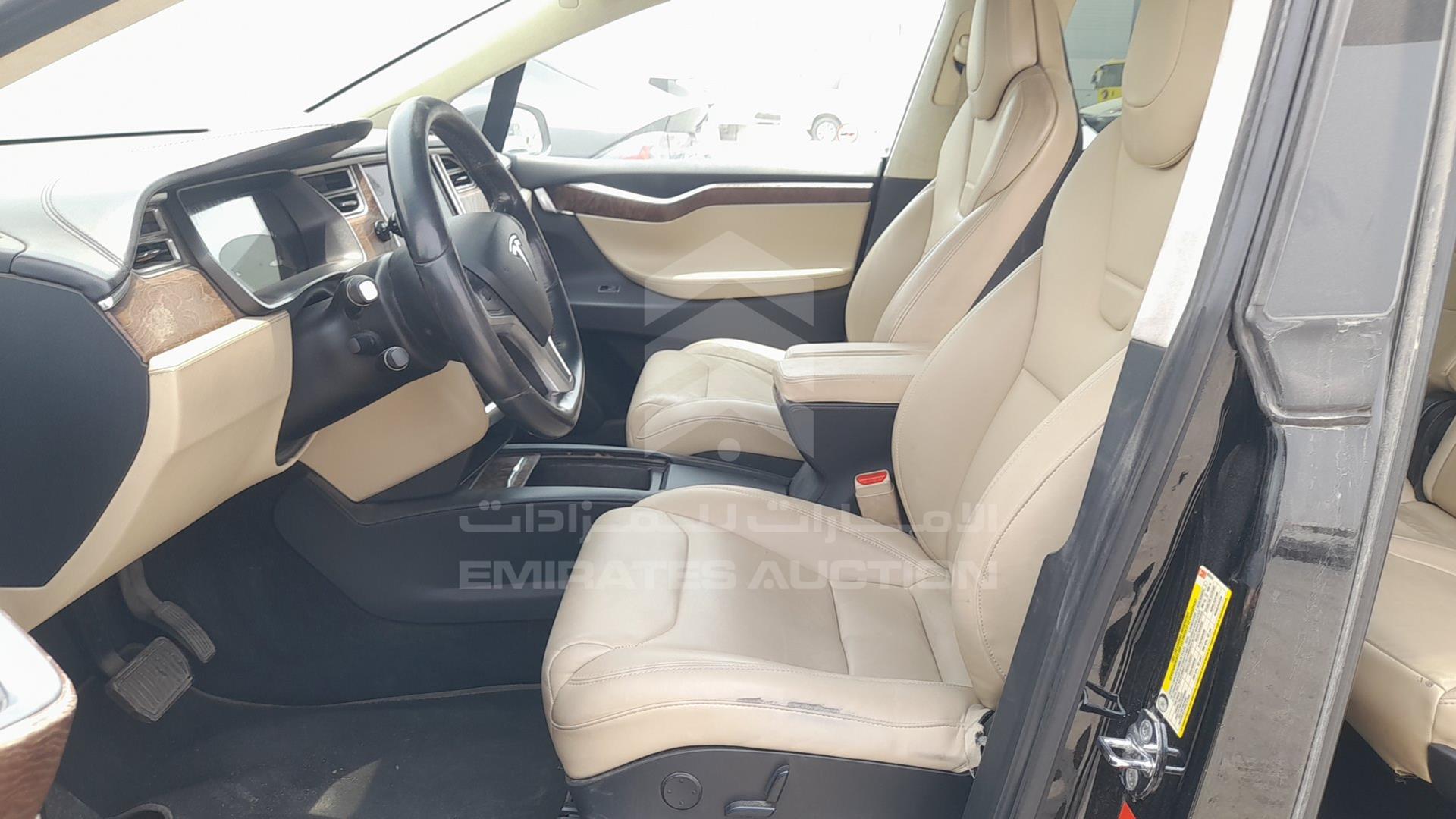 2017 TESLA MODEL X VIN: 5YJXCCE2XHF056526