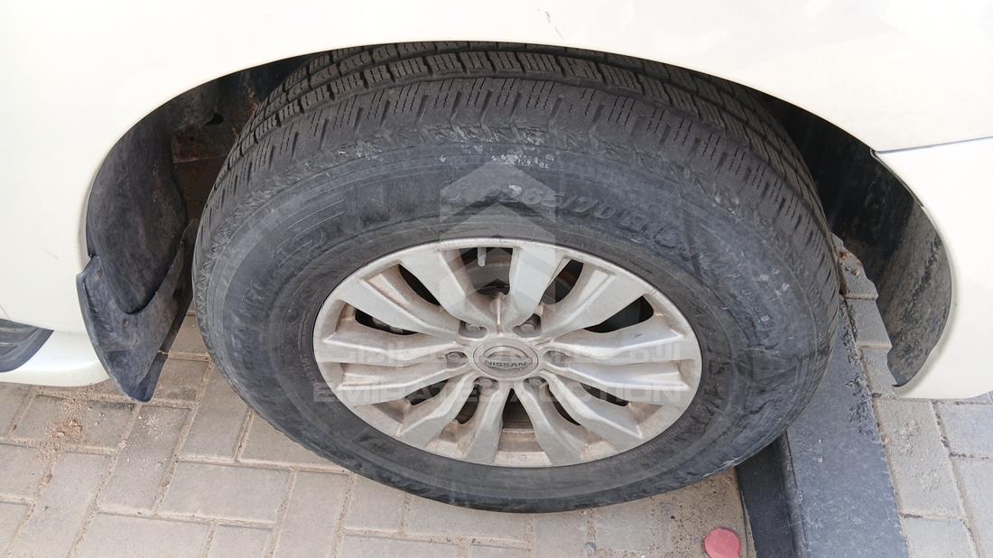 نيسان باترول 2019 — الإطار الأمامي الأيمن — صورة 31