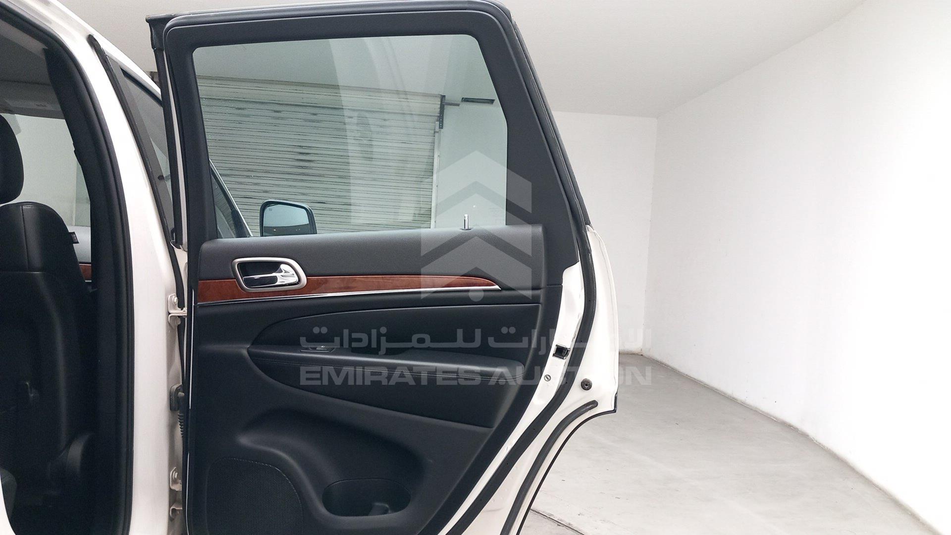 2011 JEEP GRAND CHEROKEE VIN: 1J4RR5GG0BC663660