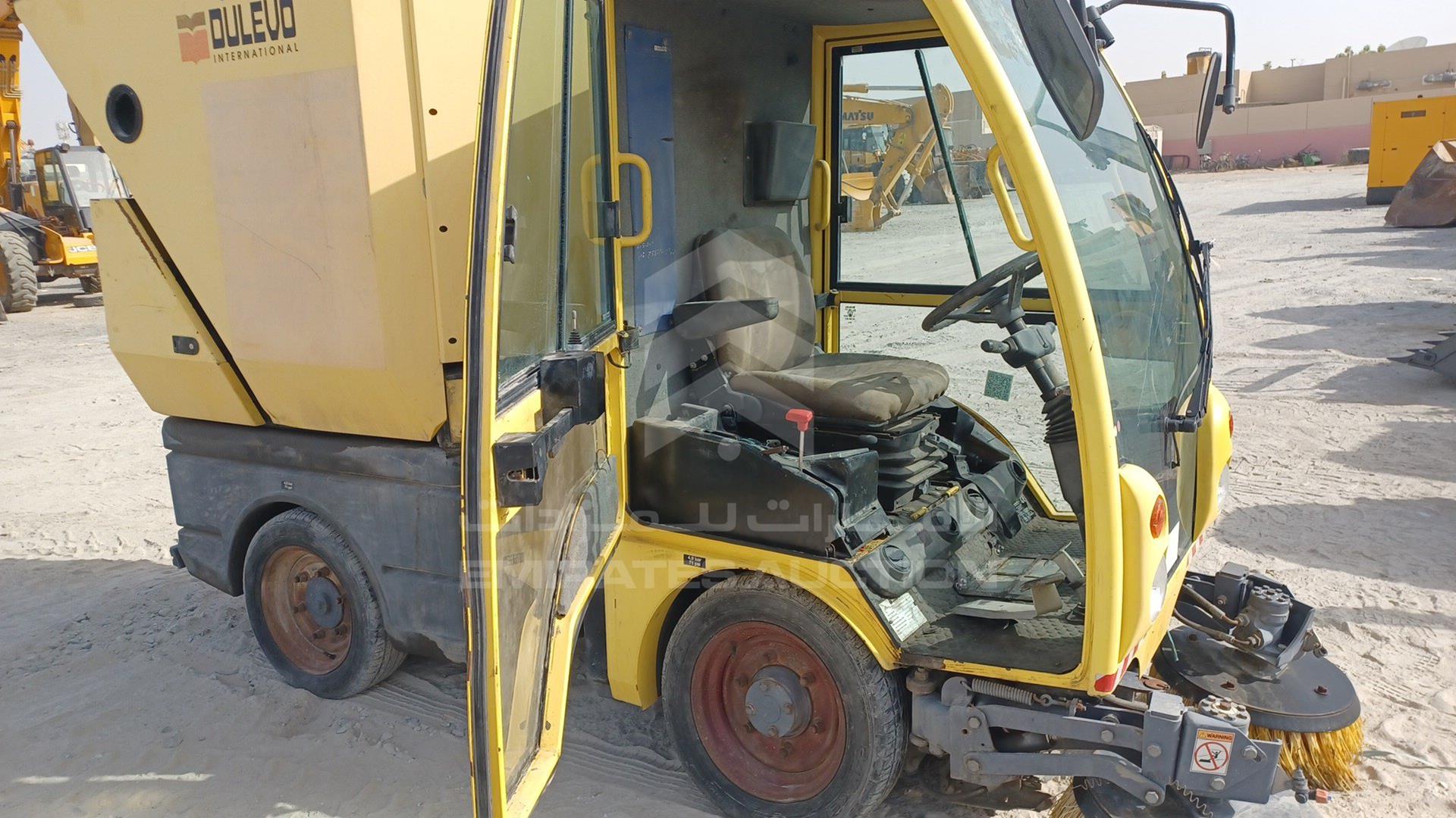 2013 UNDEFINED SWEEPER VIN: ZA9S150DK0CC38023