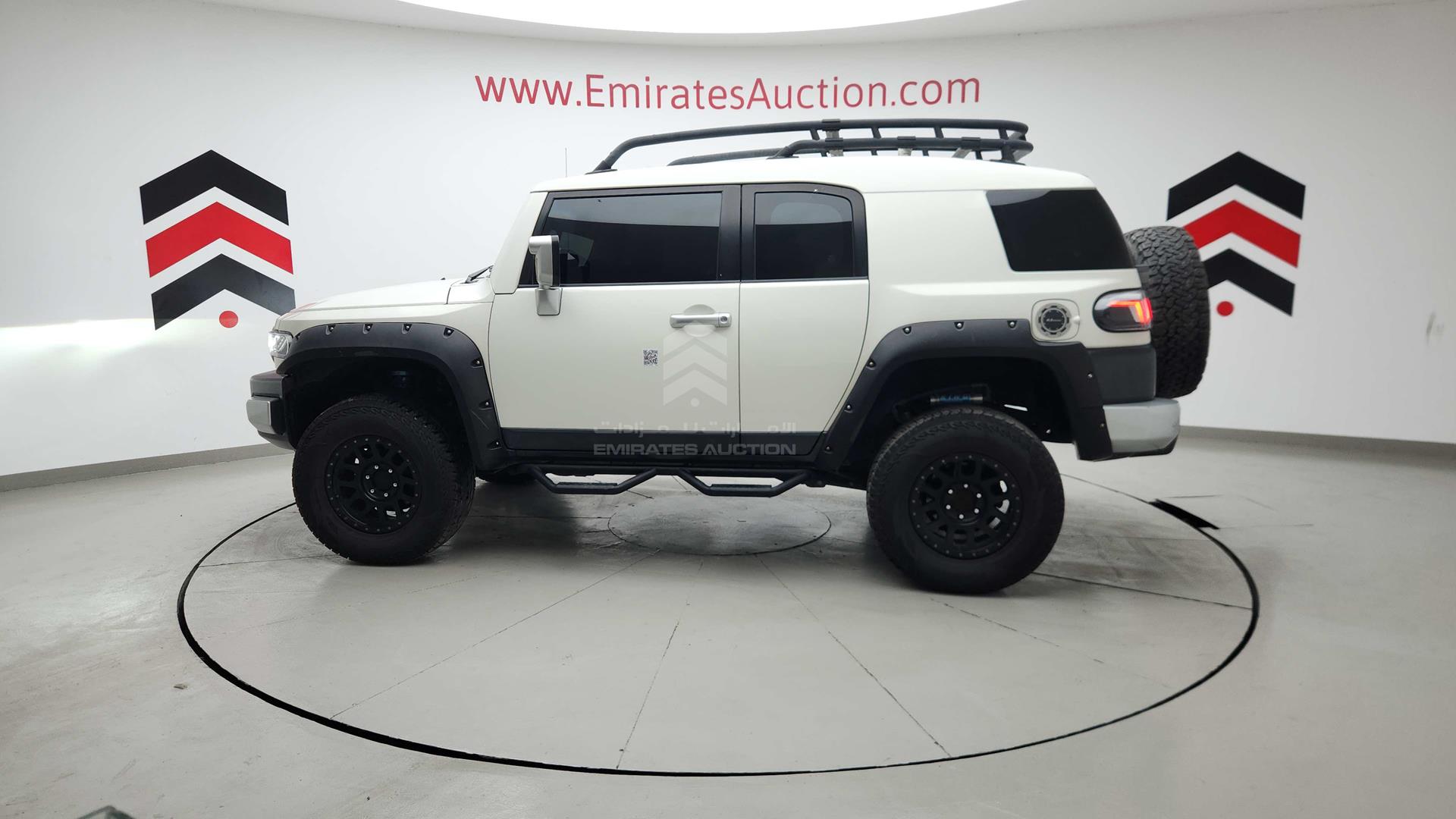 2008 TOYOTA FJ CRUISER VIN: JTEBU11F18K035244