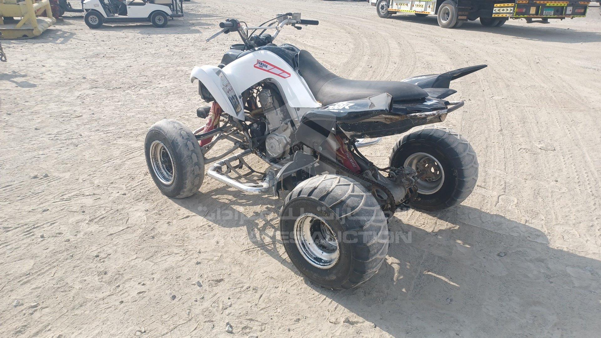 0 YAMAHA --- VIN: 4D32816L00