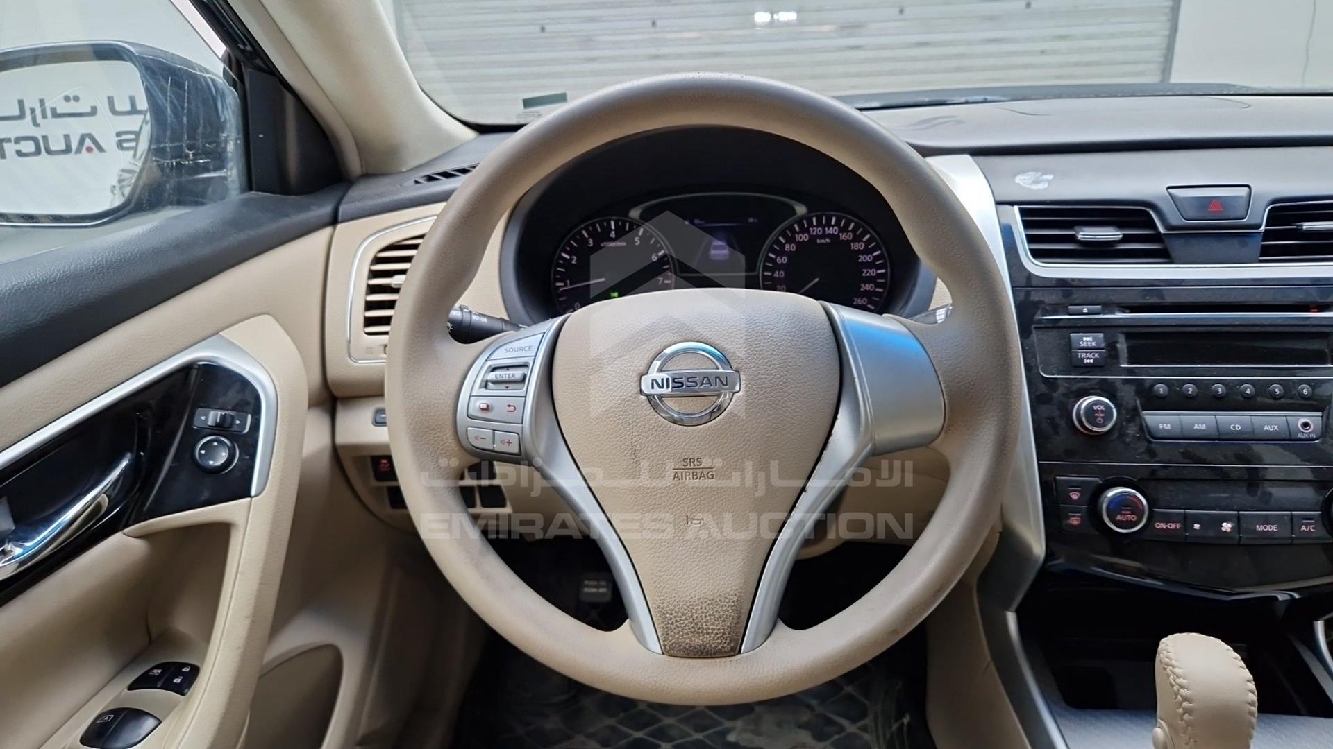 2017 NISSAN TEANA VIN: LGBF5AE01HR305842