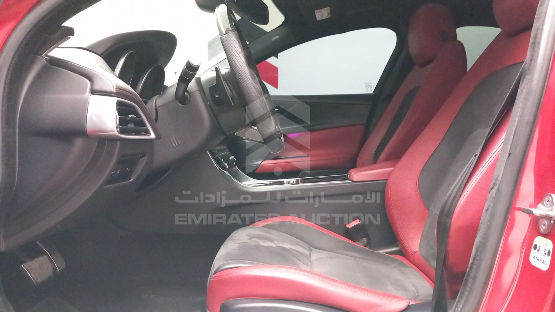 2016 JAGUAR XE VIN: SAJAB4BV8GA909222