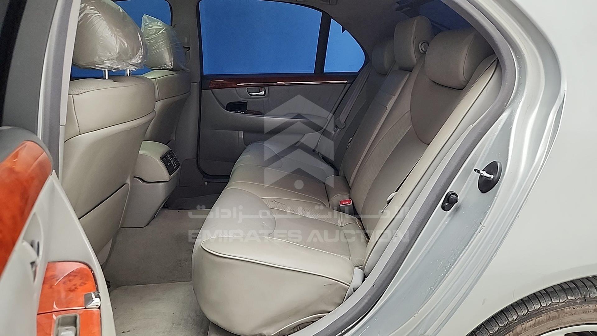2004 LEXUS LS 430 VIN: JTHBN36F740127825