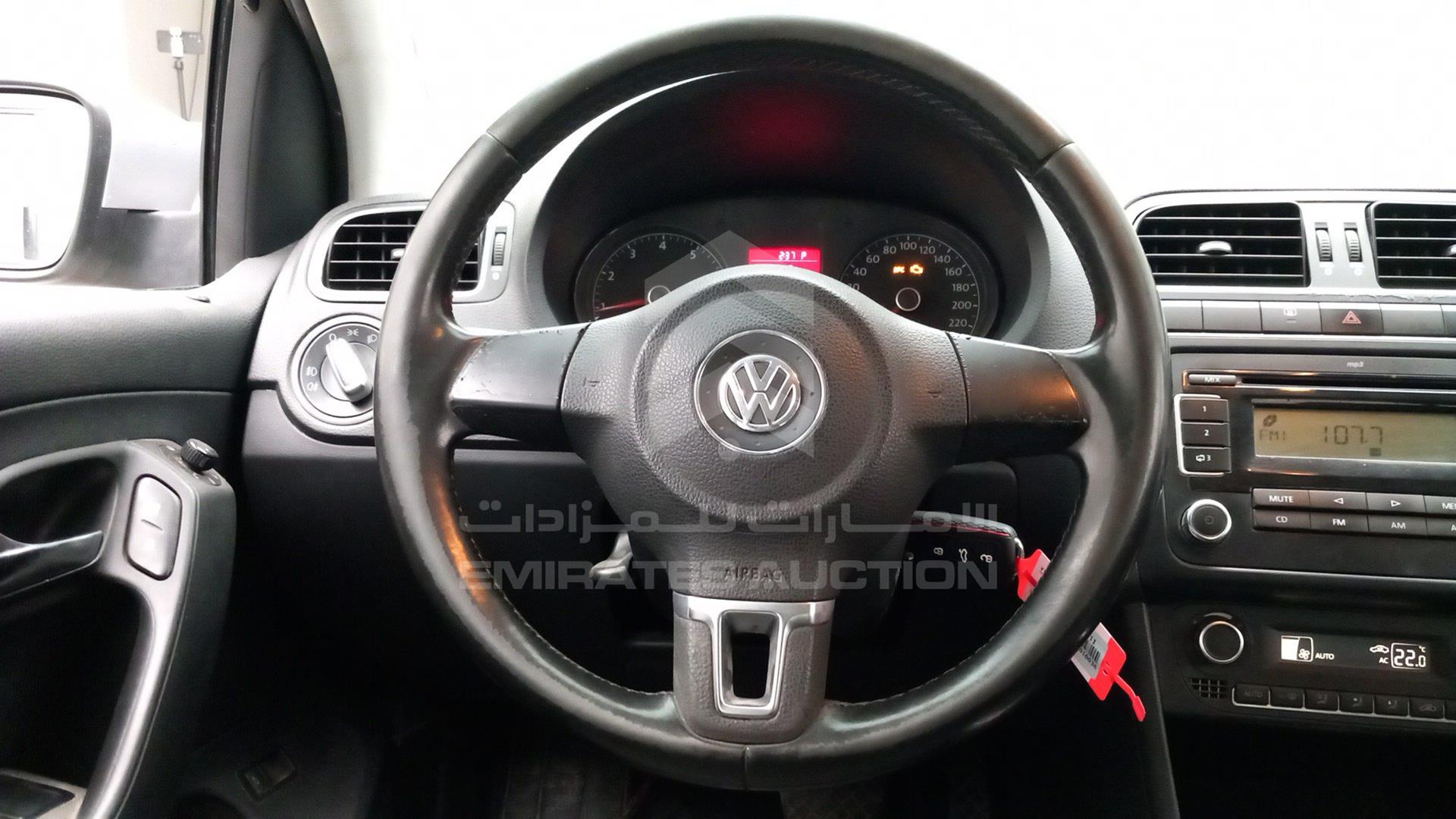 2012 VOLKSWAGEN POLO VIN: WVWBC2A70CT010036