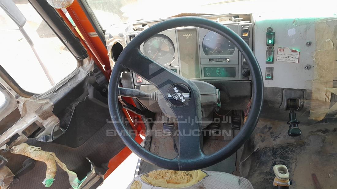 مان 373 2001 — التحكمات في عجلة القيادة — صورة 13