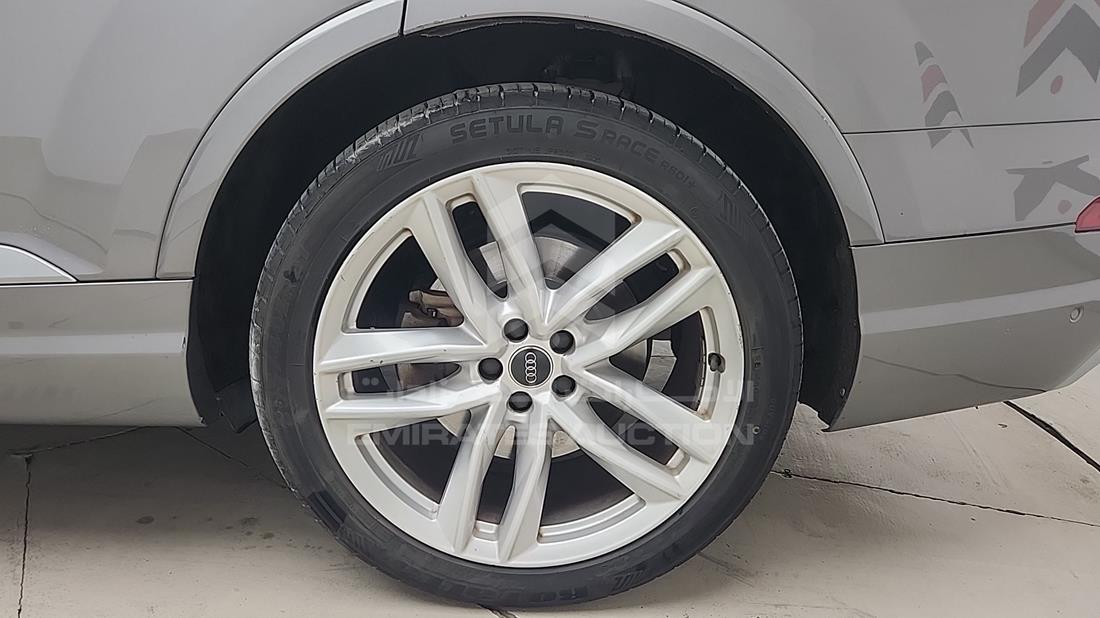 2017 Audi Q7 — Rear Left Tyre — Photo 38