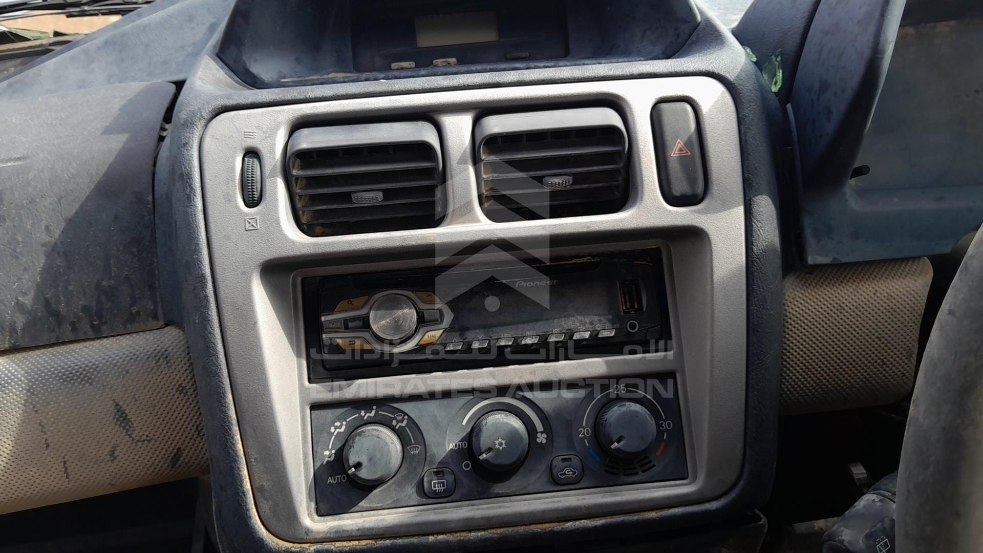 2001 MITSUBISHI PAJERO VIN: H67W-5200281