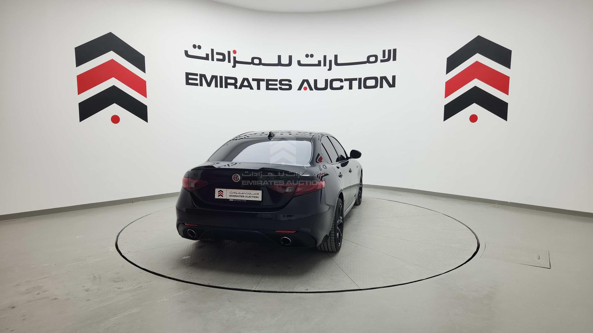 2019 ALFA ROMEO GIULIA VIN: ZAREAFDN7K7612658