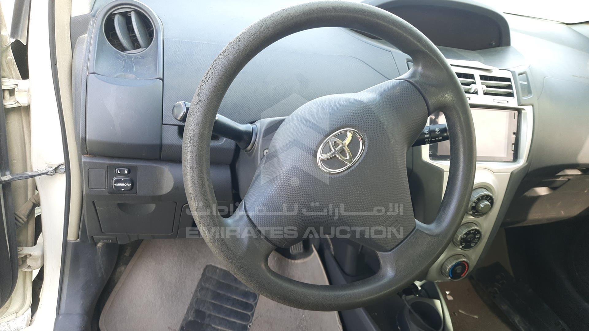 2008 TOYOTA YARIS VIN: JTDKW923585089579