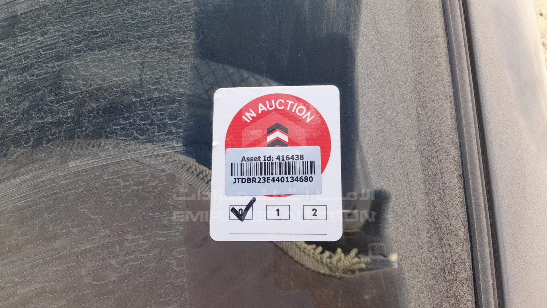 2004 TOYOTA COROLLA VIN: JTDBR23E440134680