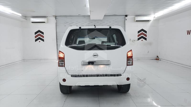 VSKLR11A3EA543133 Auction: EmiratesAuction Lot: 405690 VSKLR11A3EA543133 Nissan Pathfinder 2014 WHITE Photo 7