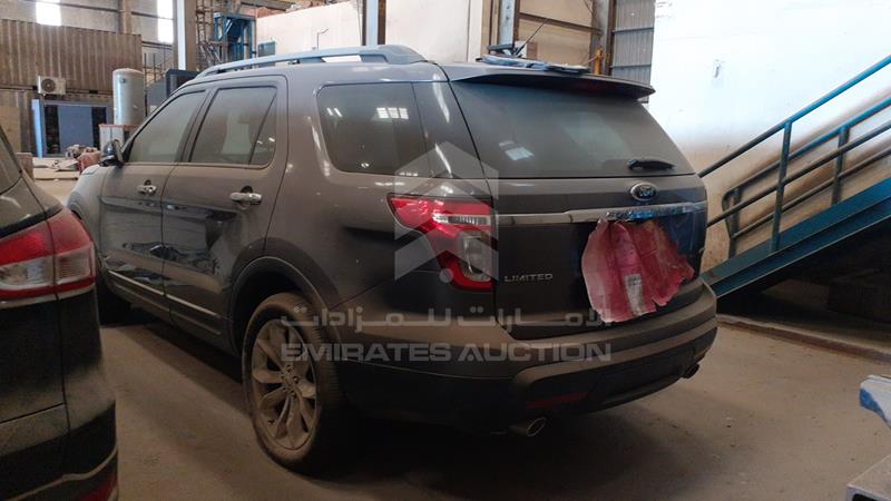 1FM5K8F83EGC18455 Auction: EmiratesAuction Lot: 409503 1FM5K8F83EGC18455 Ford Explorer 2014 GREY Photo 6