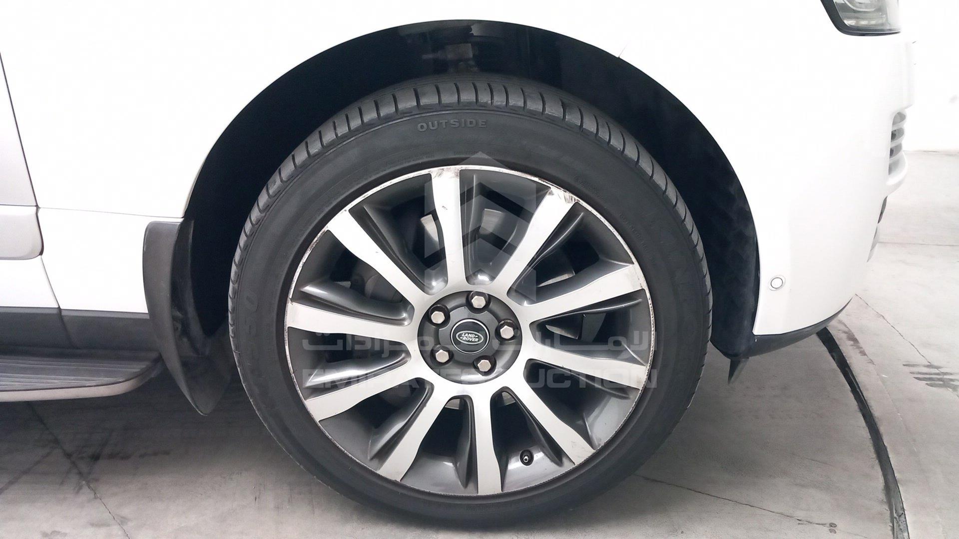 2015 RANGE ROVER VOGUE VIN: SALGA2EF3FA225173