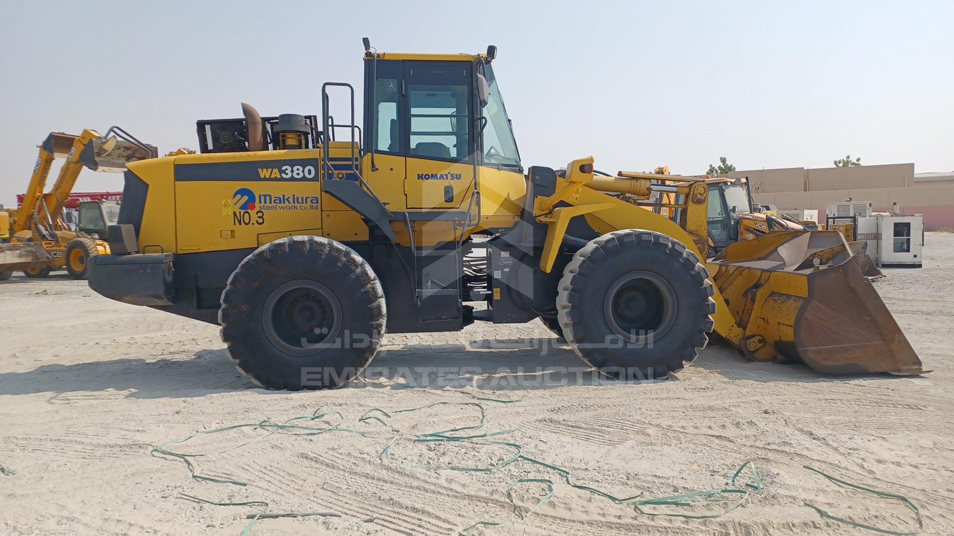 2014 KOMATSU WA380-6 VIN: WA09566021