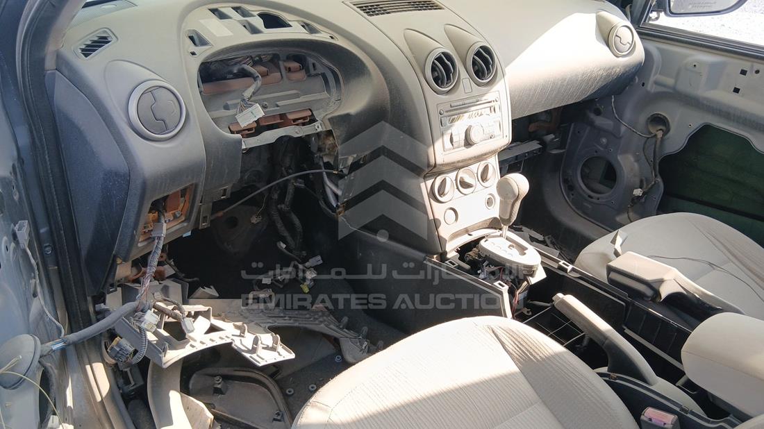 2012 Nissan Qashqai — Front Left Driver Dashboard View — Photo 11