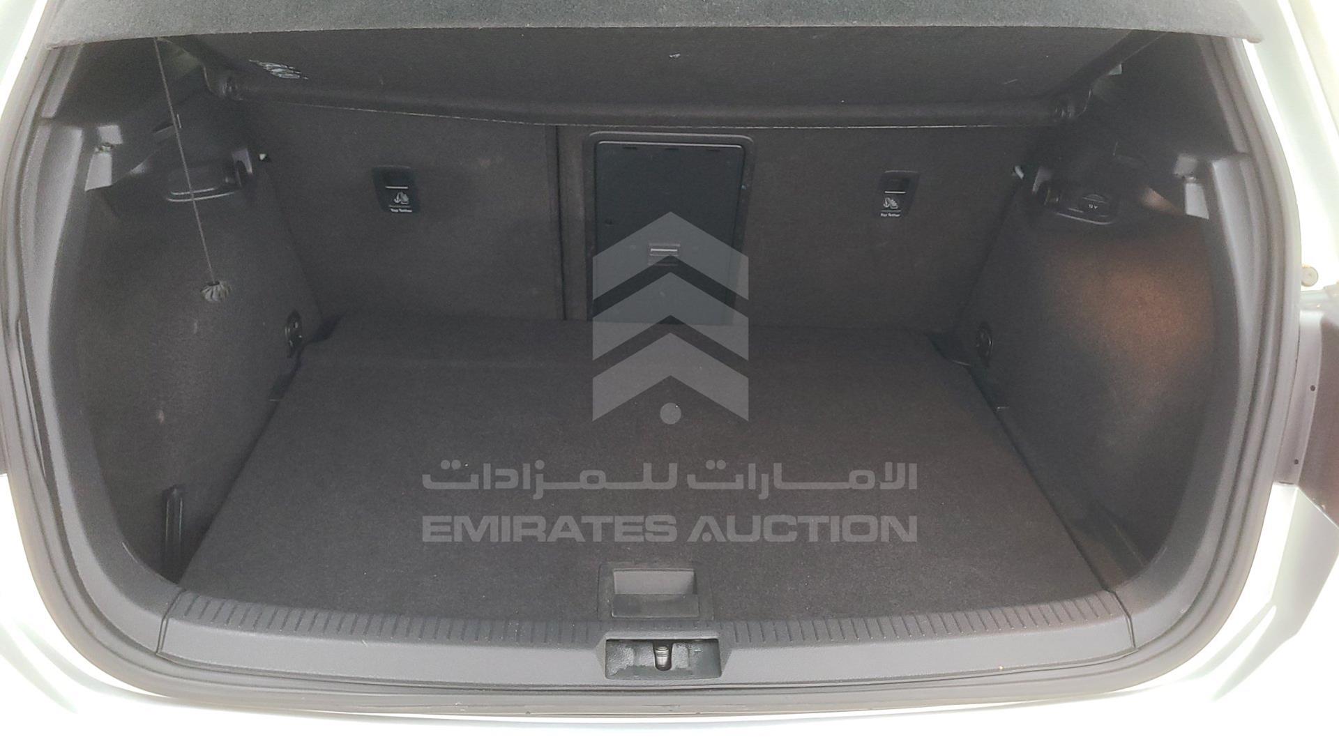 2015 VOLKSWAGEN GOLF GTI VIN: WVWFK2AU1FW000385