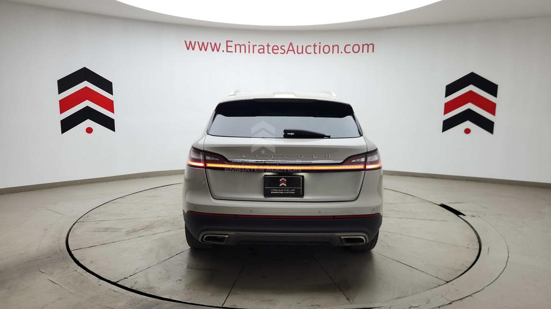 2023 Lincoln Nautilus — Rear View — Photo 9