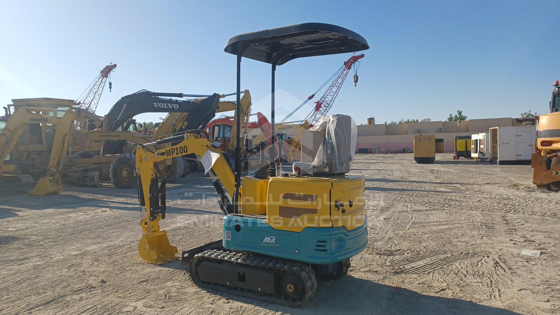 2024 EXCAVATOR --- VIN: SLP241718219