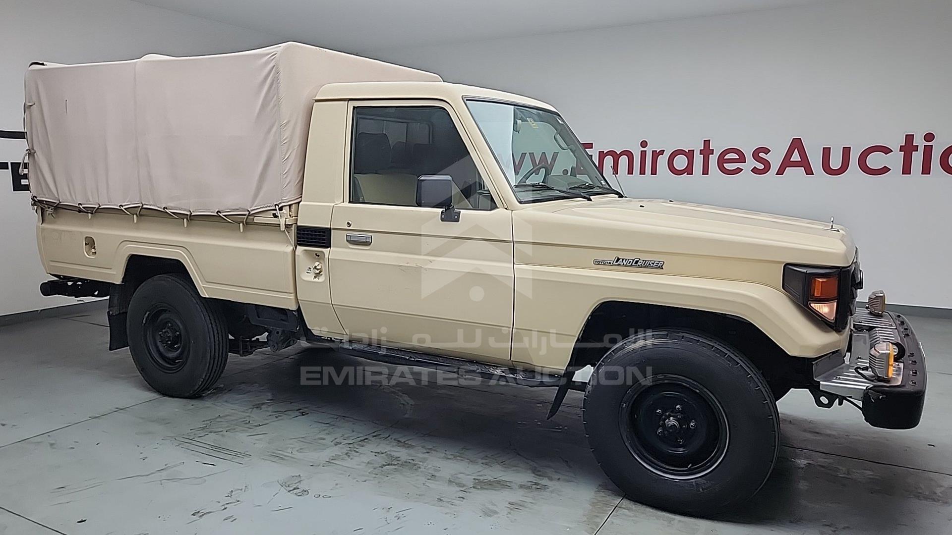 2000 TOYOTA LAND CRUISER VIN: JTFLJ71J6Y8000633
