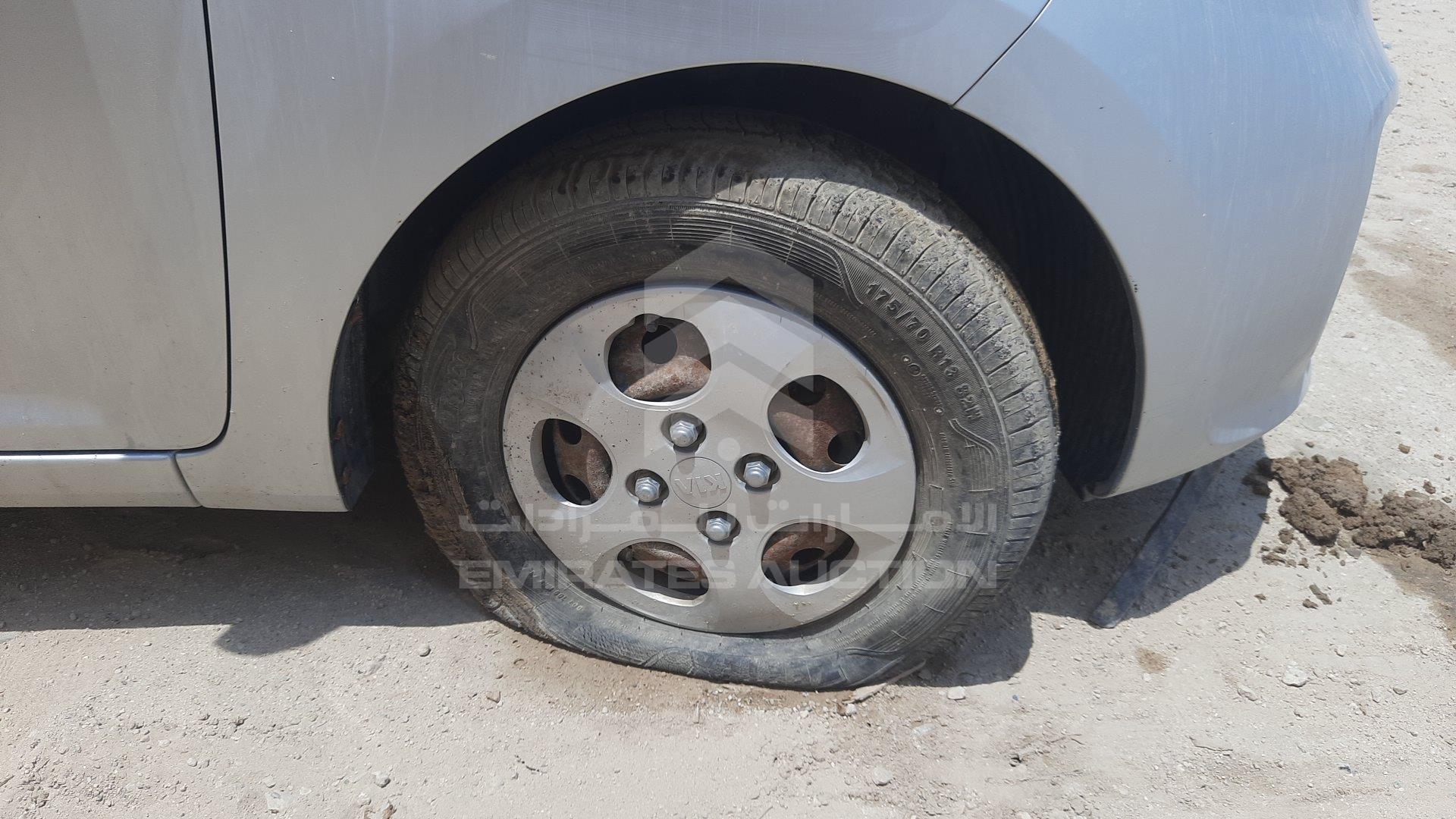 KNABE5121FT976042 - 2015 Kia Picanto - #425601