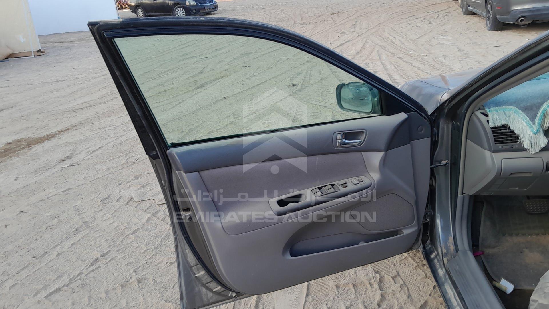 2005 TOYOTA CAMRY VIN: 4T1BE32KX5U542843