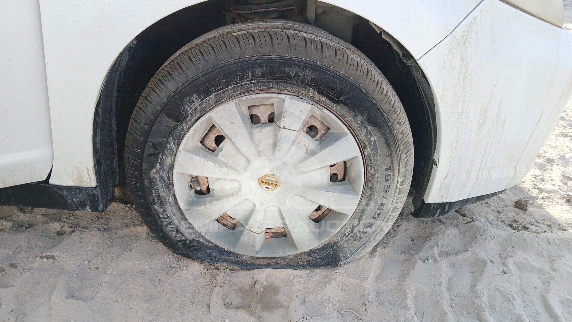 2008 NISSAN TIIDA VIN: JN1CC11C88T010565